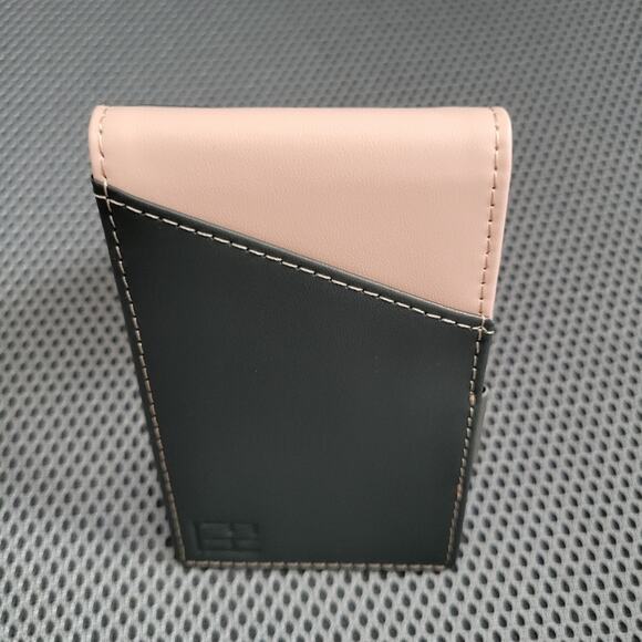 Forrest & Harold Slim RFID Money Clip Wallet in Top Grain Leather in gray pink - Picture 6 of 9